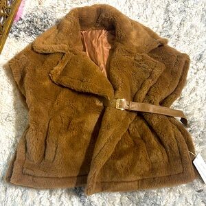 Lambs wool short sleeve vest